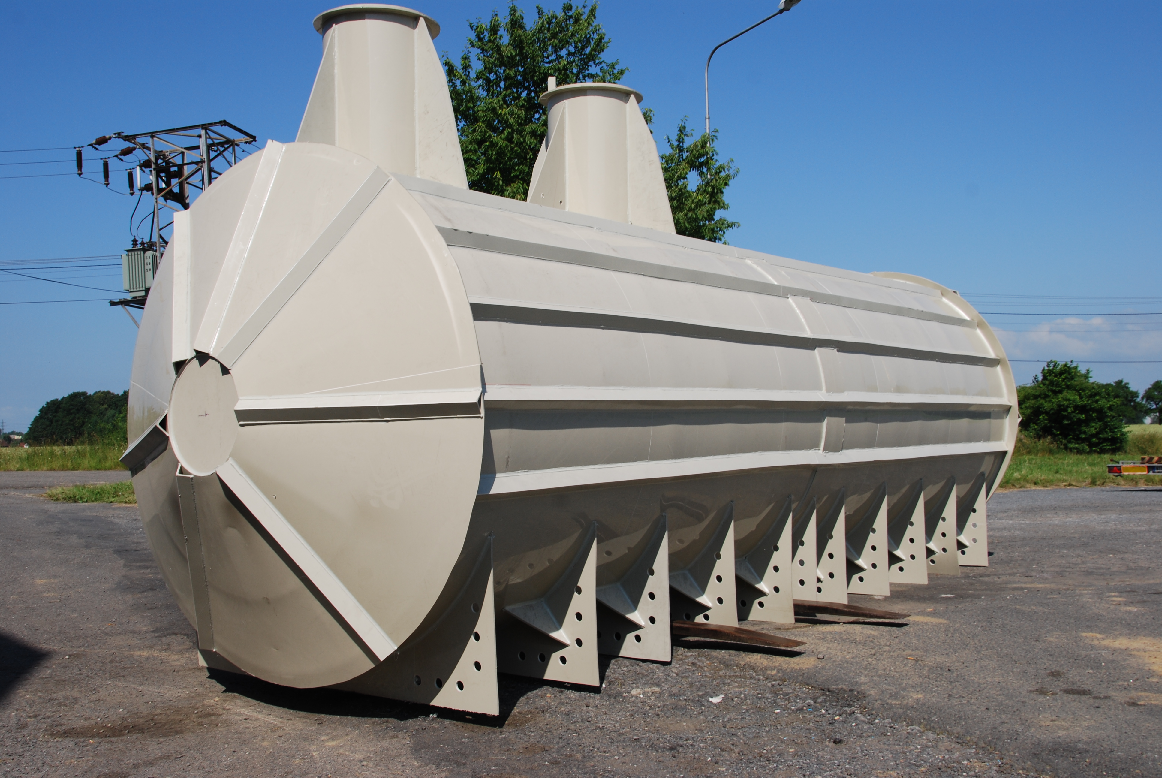 Tomáš Janušík - VÝROBA PLASTOVÝCH NÁDRŽÍ foto 4