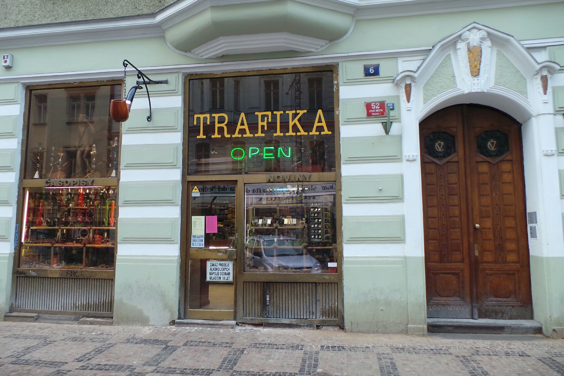 Smoking Land - Trafika Kaprova