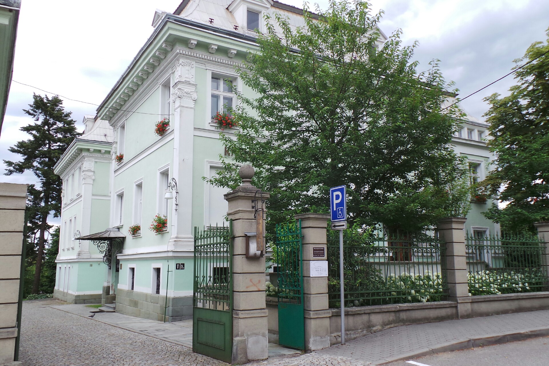 Městská knihovna v Novém Jíčíně foto 2