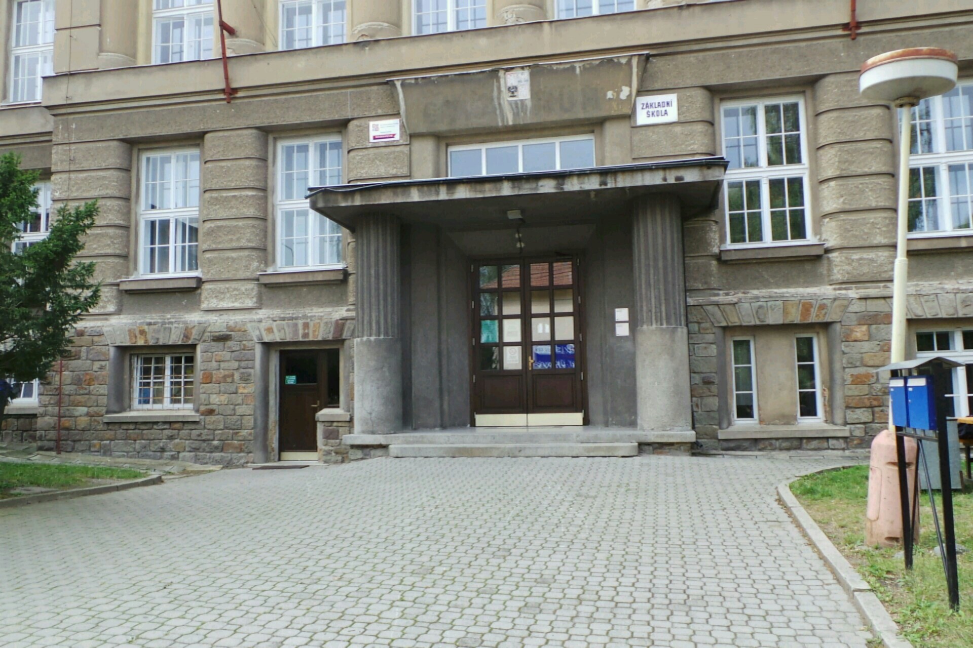 Gymnázium Václava Hraběte Hořovice