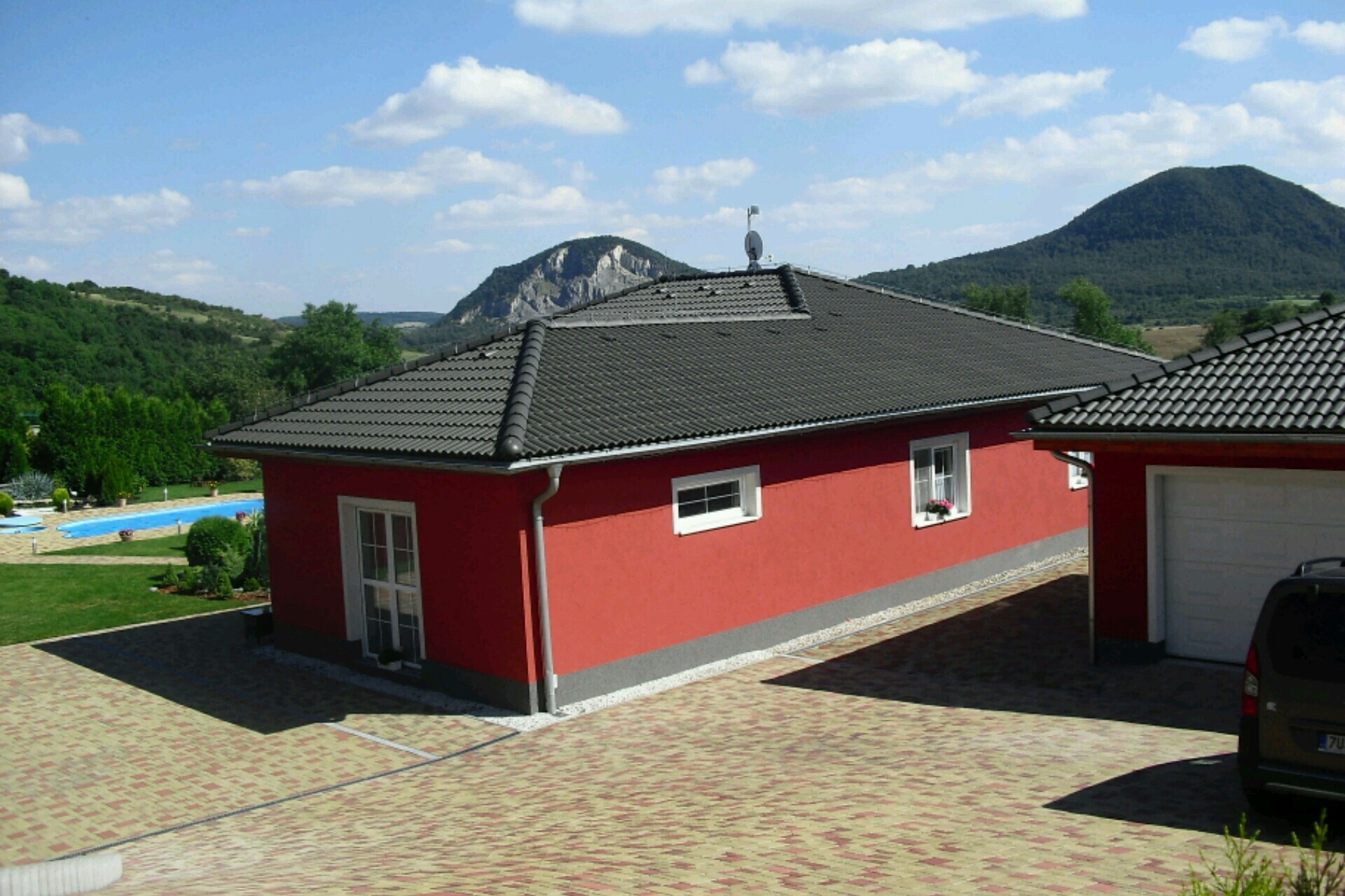 KOMINICTVÍ - P. SOBEK