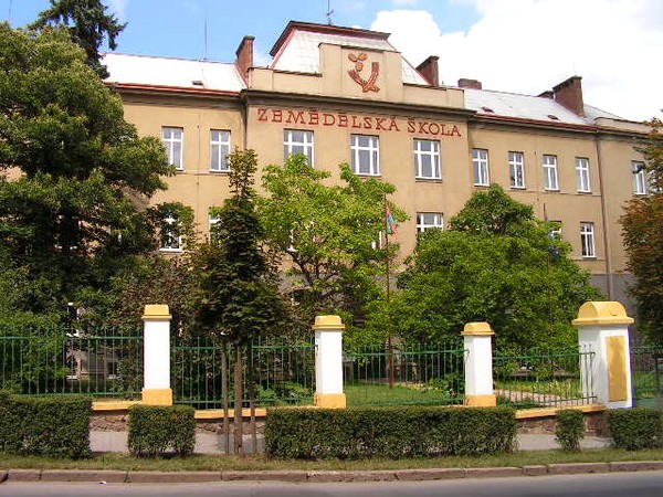 Střední škola technická, gastronomická a automobilní, Kadaň foto 2