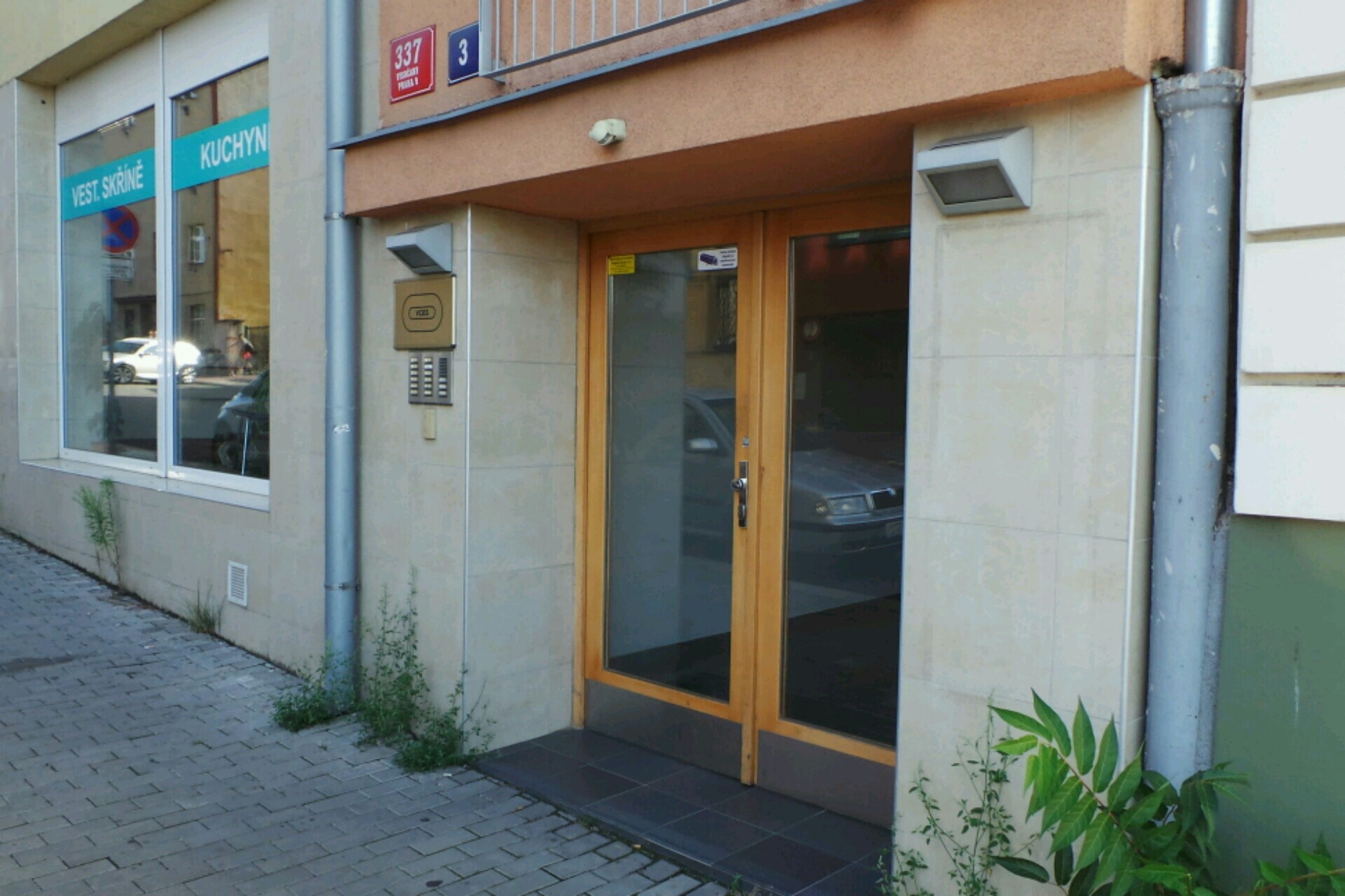 MARTIN KUPEC - návrhy a realizace interiérů foto 1