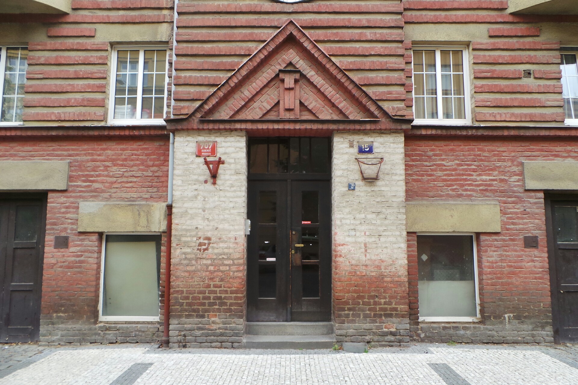 Jan Chrostek - Jazyková škola Open Doors