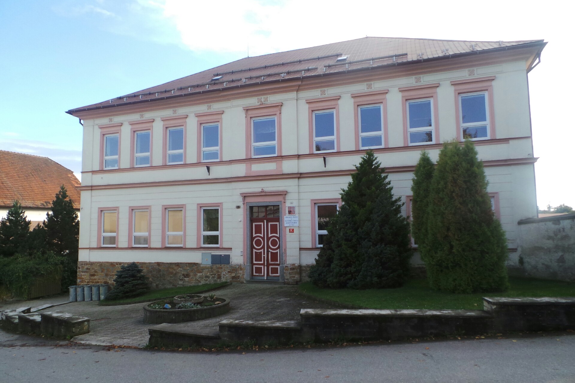 ZUŠ Oskara Nedbala Chotoviny