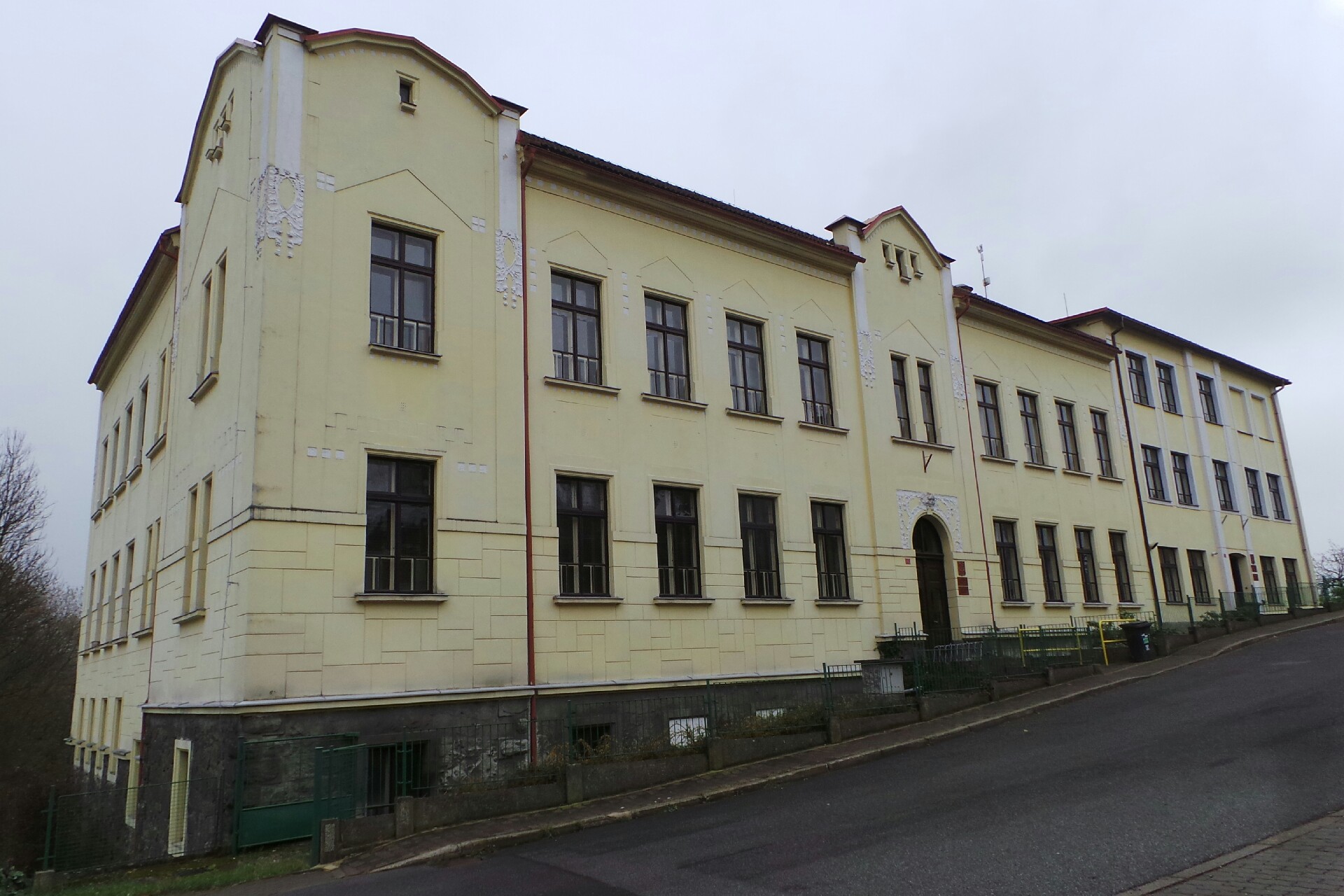 ZŠ a MŠ Benešov u Semil