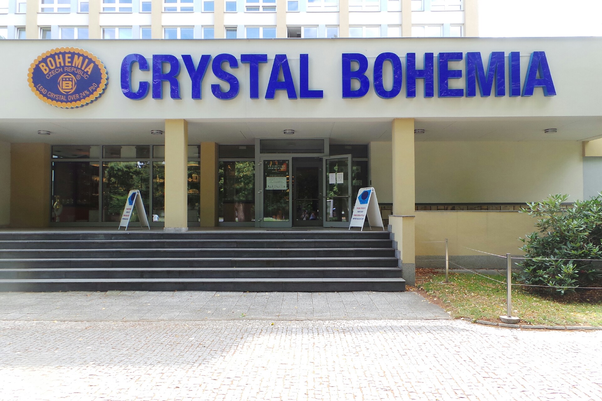 Podniková prodejna Crystal BOHEMIA foto 2