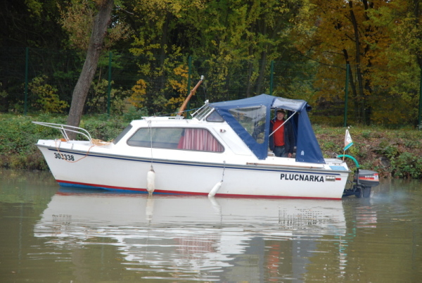 Půjčovna lodí v Petrově foto 2