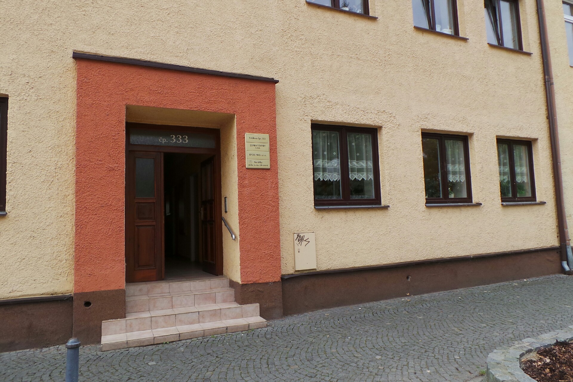 Jiří Bečka - Nátěry fasád a střech