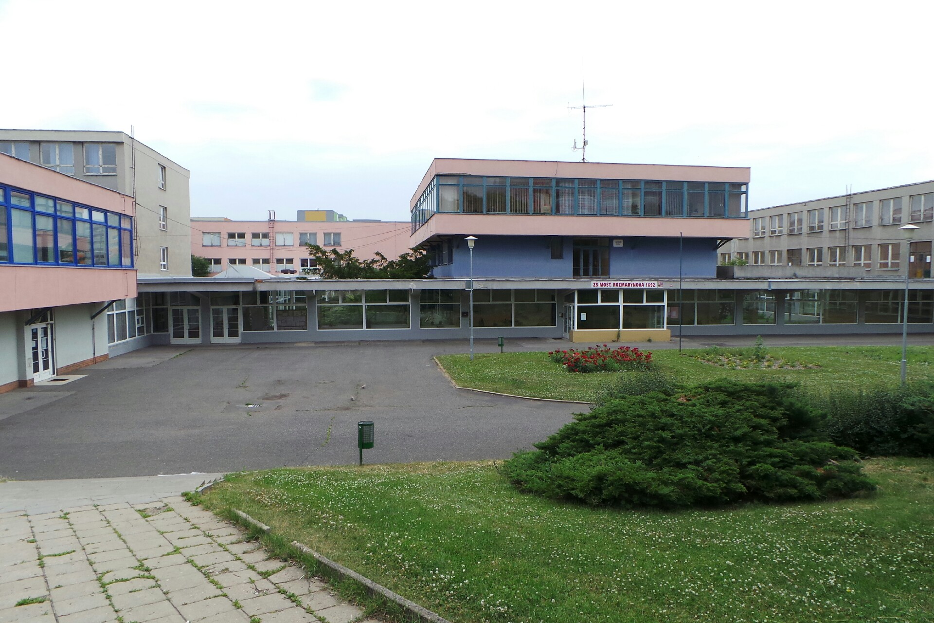 ZŠ Most, Rozmarýnová