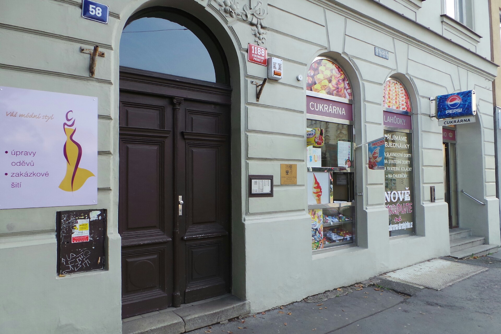 JUDr. Iveta Glogrová - soudní exekutorka