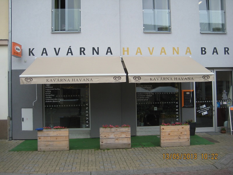 Univers, žaluzie - markýzy - rolety - garážová vrata foto 5