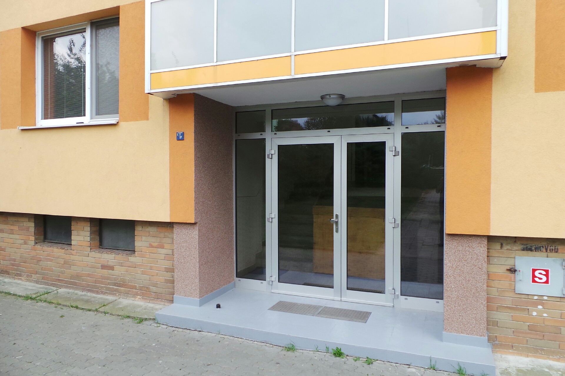 Zdeněk Valošek - prodej hokejových potřeb