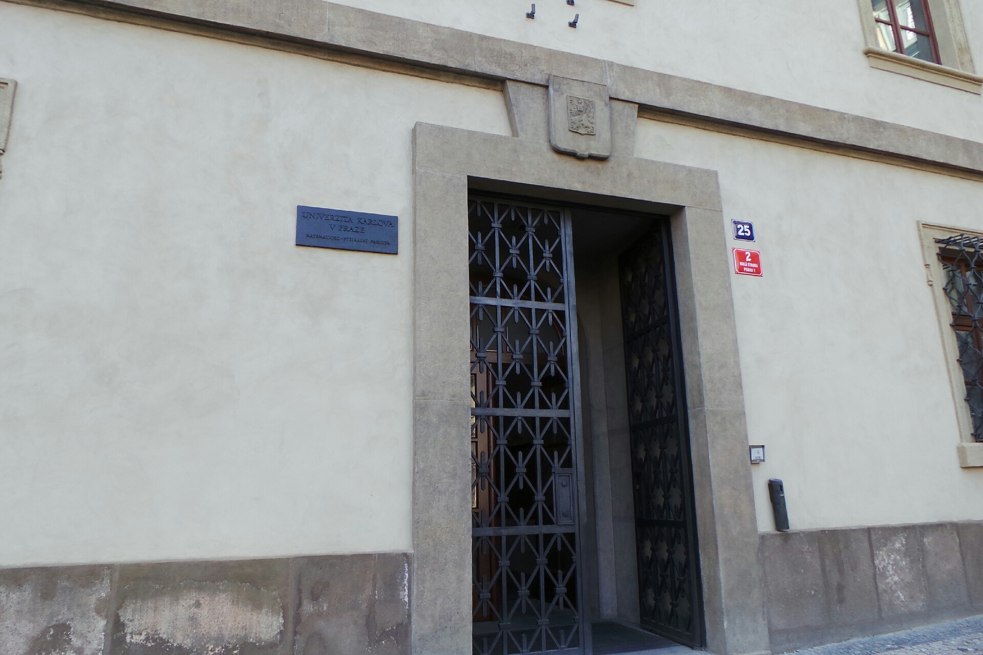 Katedra softwarového inženýrství Matematicko-fyzikální fakulty - Univerzita Karlova