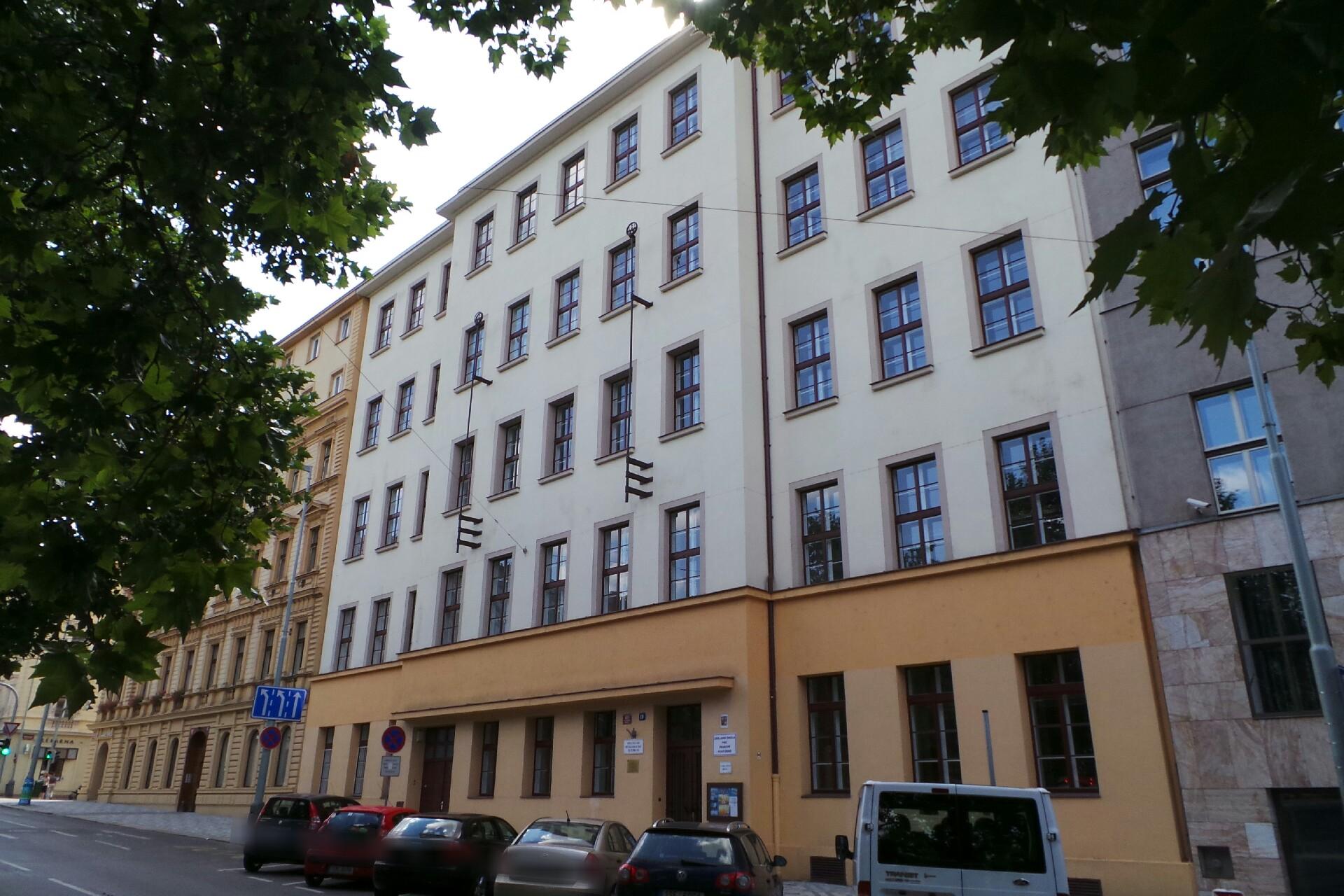 Základní škola pro žáky s poruchami zraku, Praha 2, nám. Míru 19