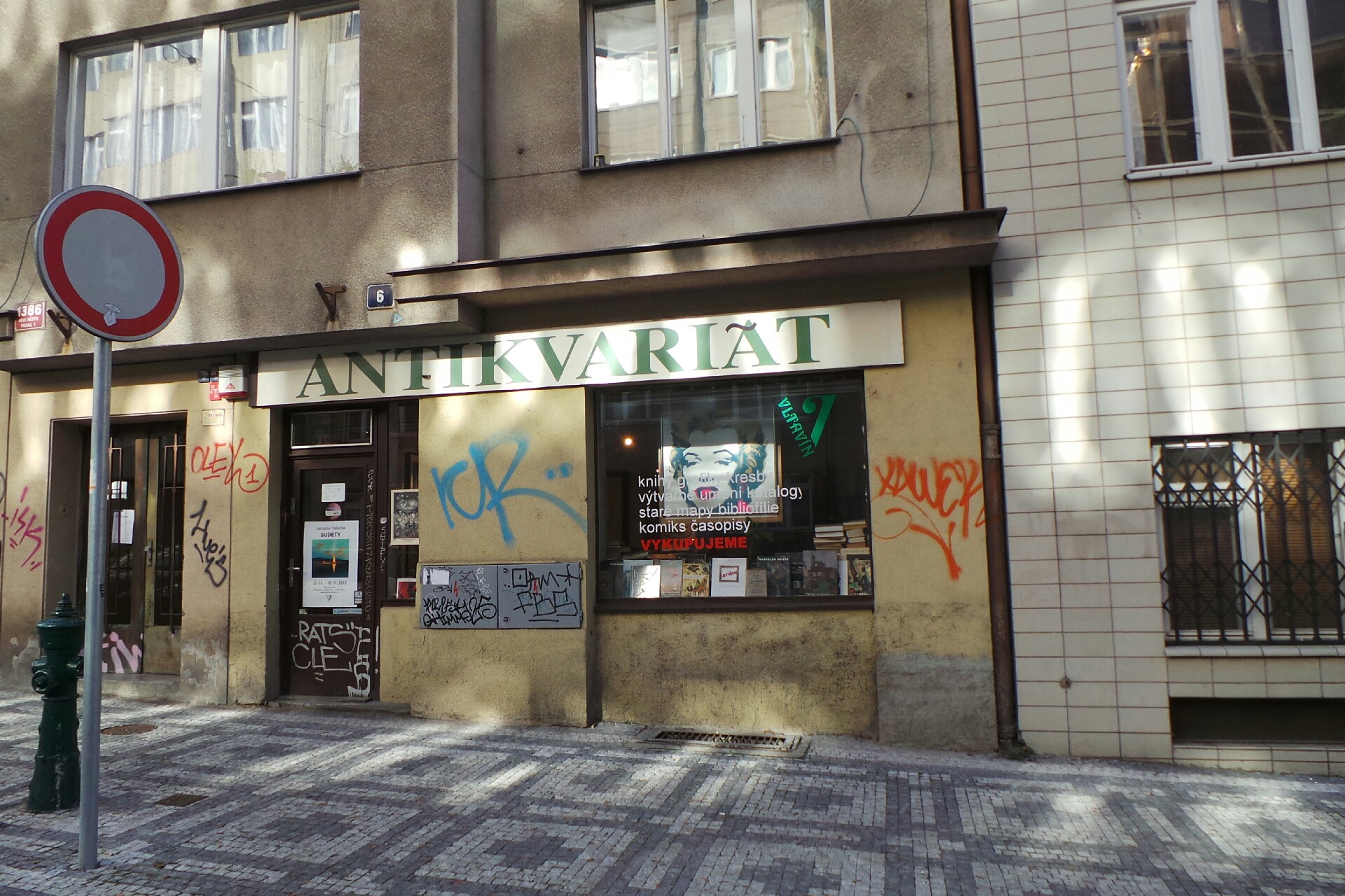 Antikvariát Vltavín