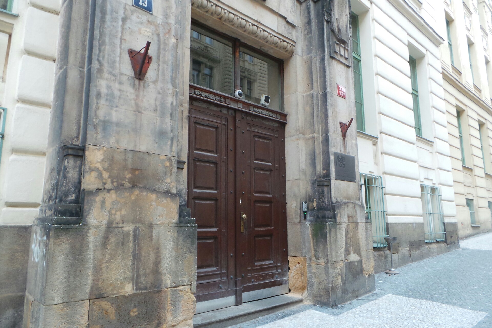 České vysoké učení technické v Praze - Katedra jazyků Fakulty jaderné a fyzikálně inženýrské