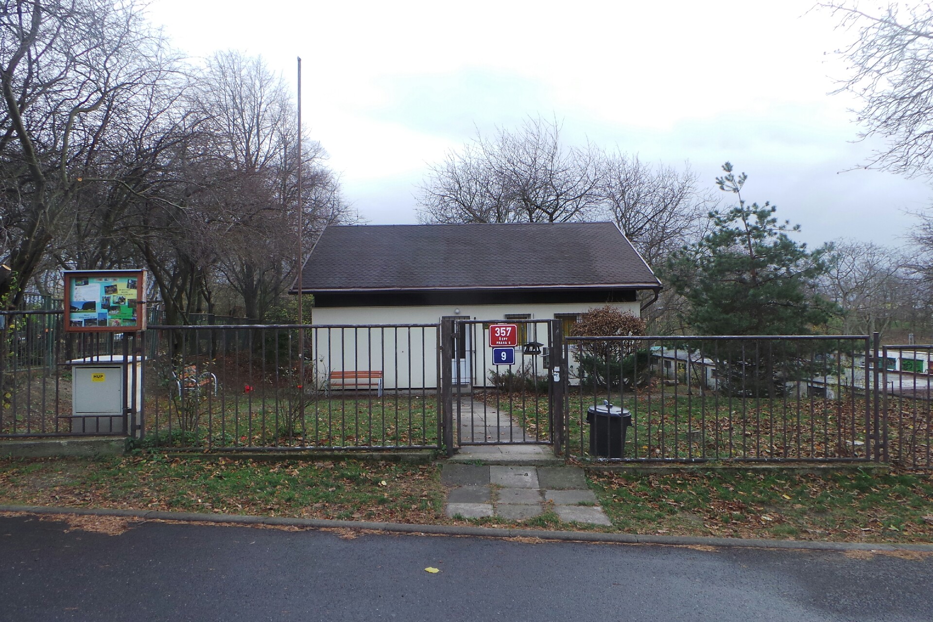 Junák - český skaut, 10. středisko Bílá Hora Praha - klubovna