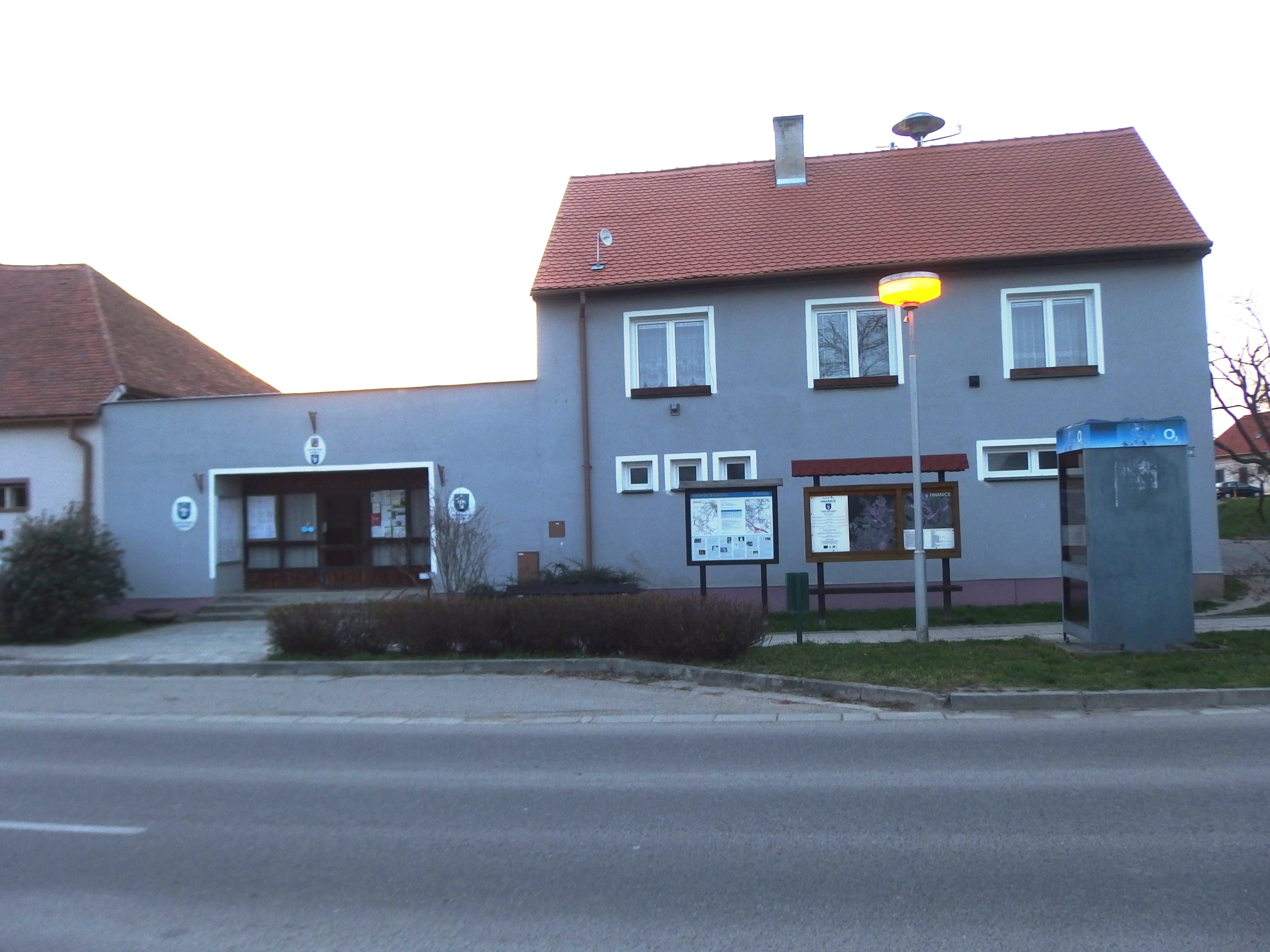 Hnanice - obecní úřad