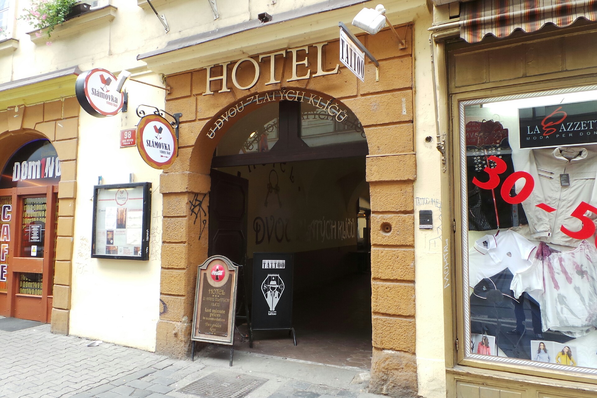 Hotel U dvou zlatých klíčů foto 1