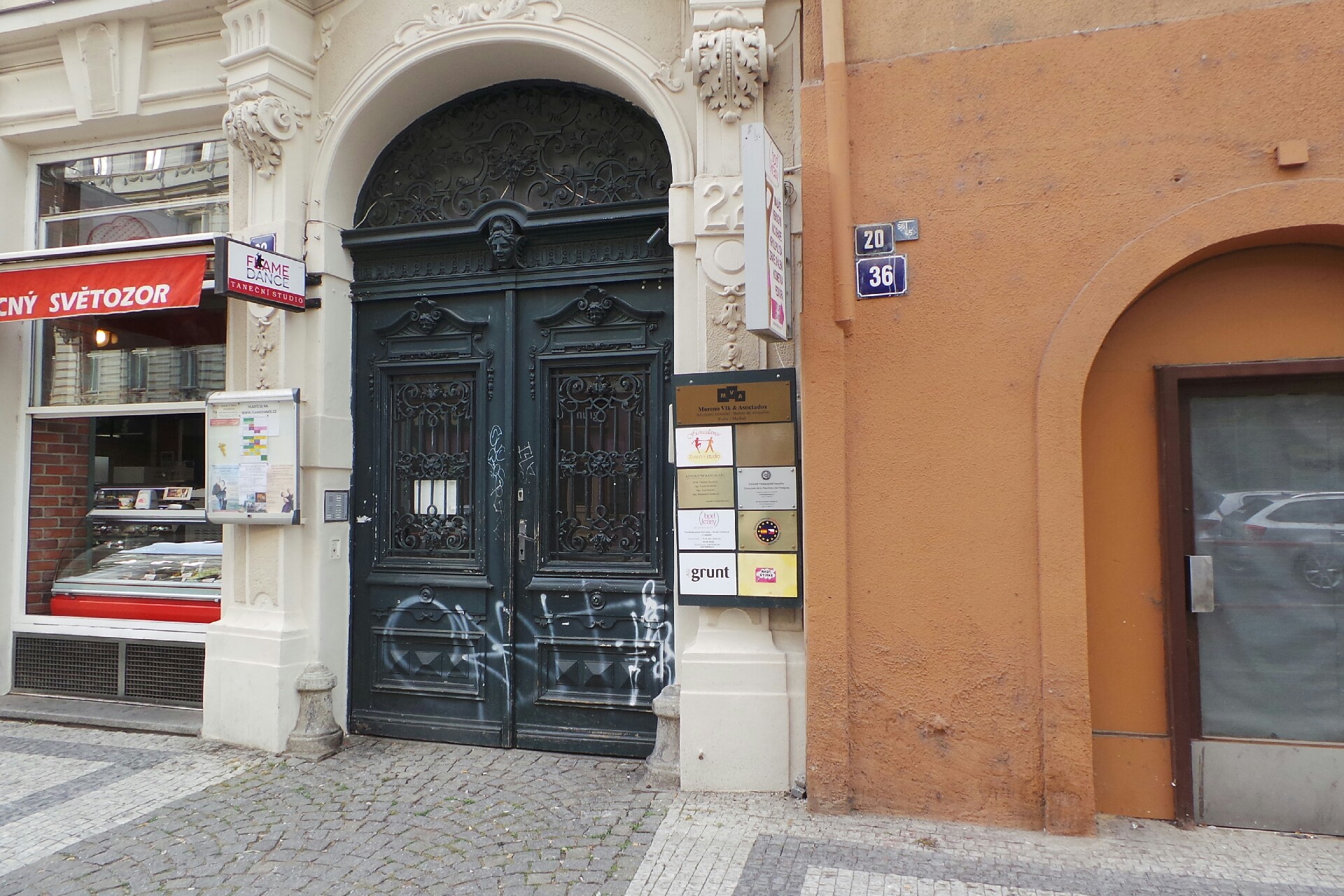 JUDr. Klára Doležalová, advokát, Moreno Vlk & Asociados