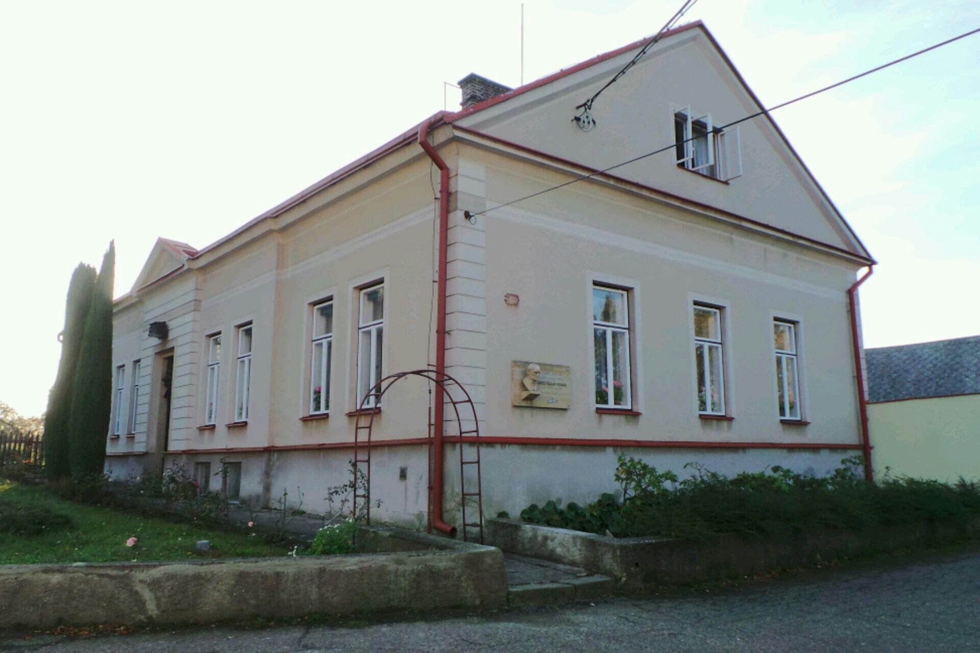 Římskokatolická farnost Slavoňov