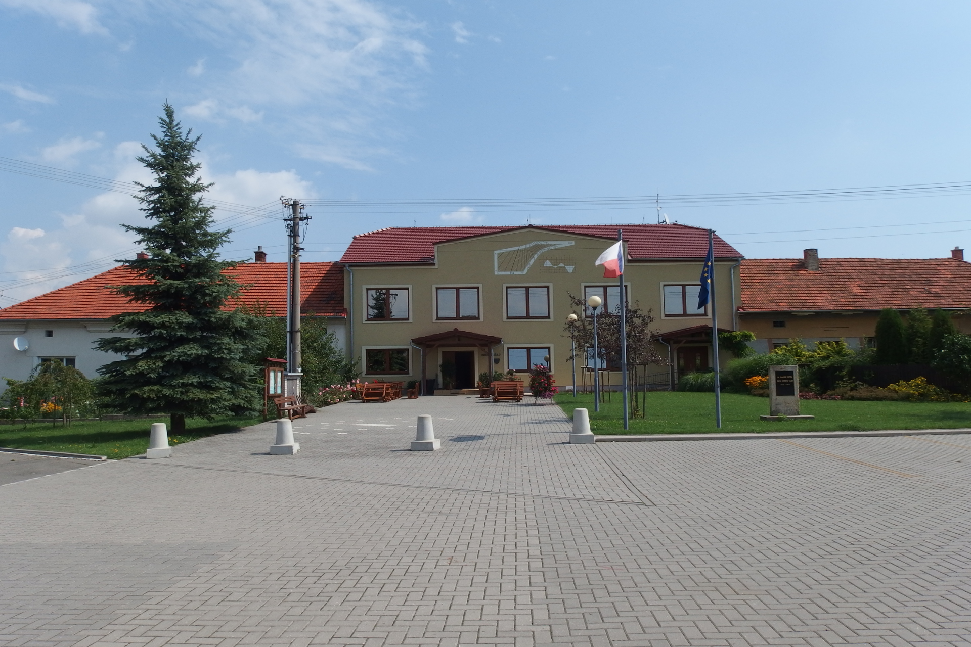 Rouské - obecní úřad