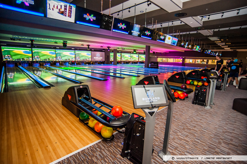BOWLAND bowling center foto 3