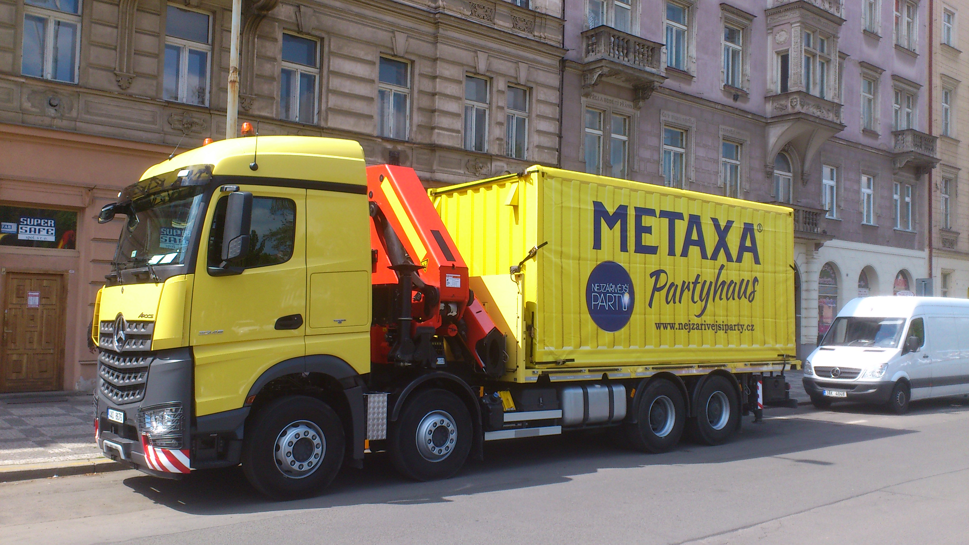 VOSIKA TRANS s.r.o. - Autodoprava s hydraulickou rukou foto 5