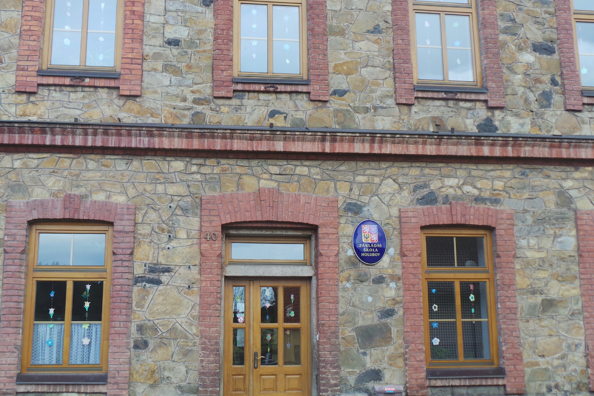 ZŠ a MŠ Holubov foto 2