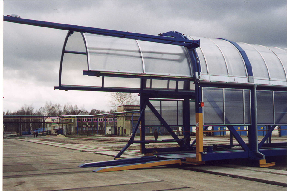 První jílovská a.s. - divize Kovo Jeřáby foto 3