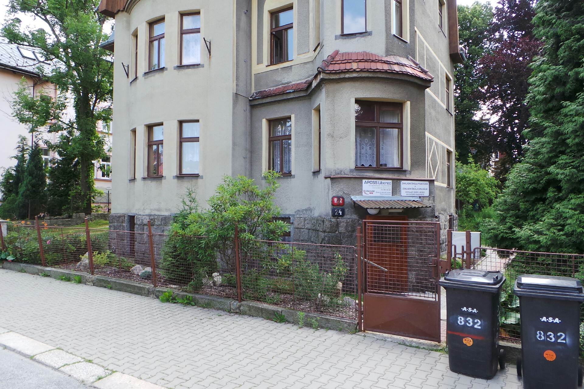 ZŠ praktická a ZŠ speciální, Frýdlant, Zeyerova