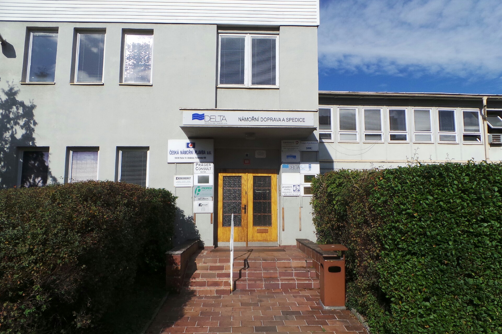 DELTA SHIPPING AND TRADING, spol. s r.o.