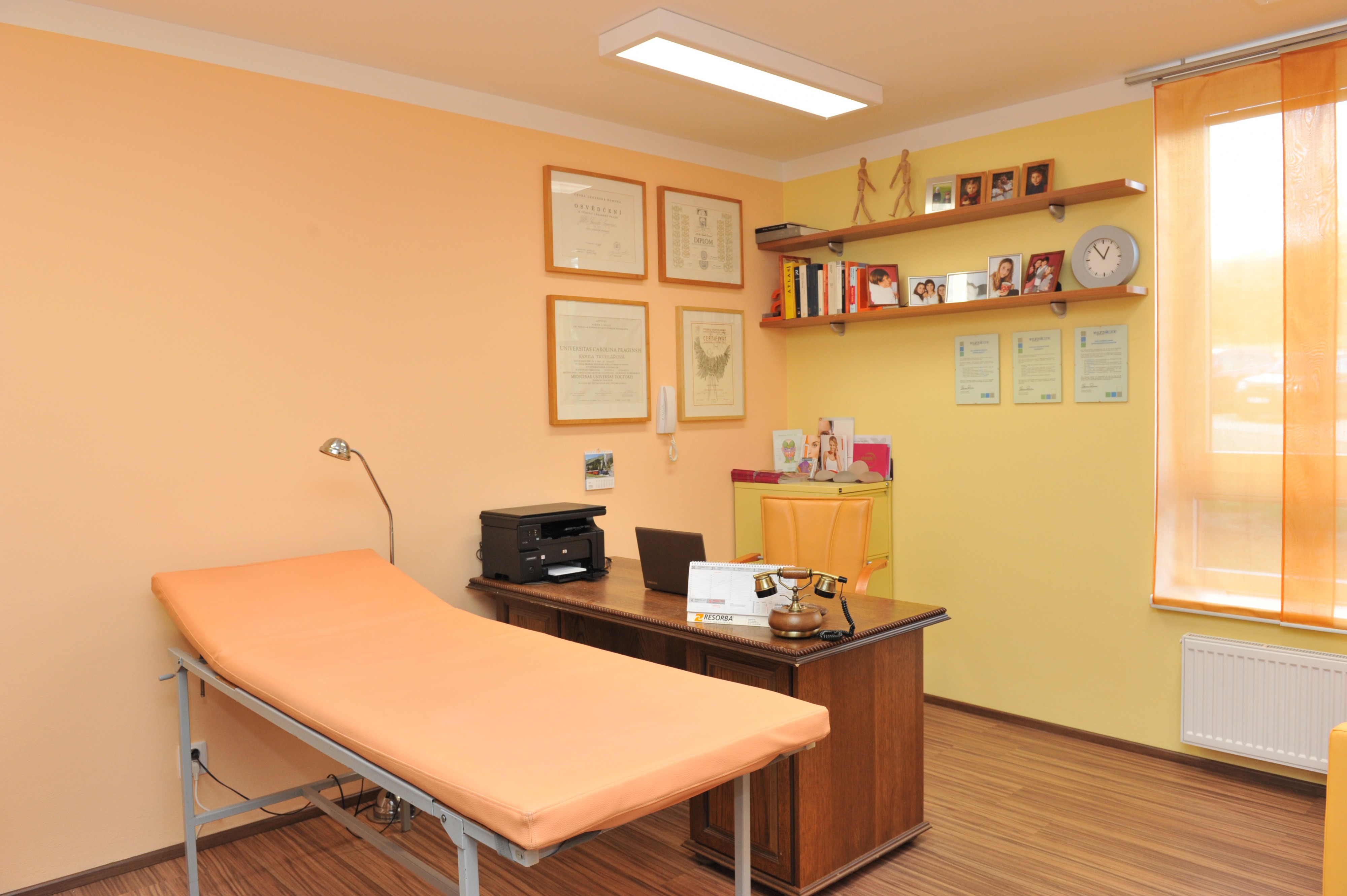 MUDr. Kamila Šormová - Aesthgery estetická plastická chirurgie foto 3