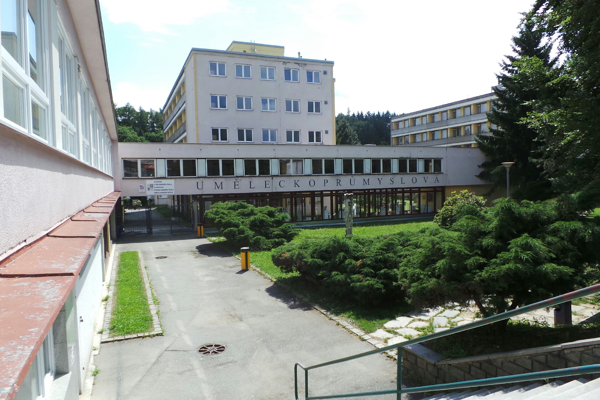 Akademie Světlá nad Sázavou, střední škola a vyšší odborná škola - SOŠ