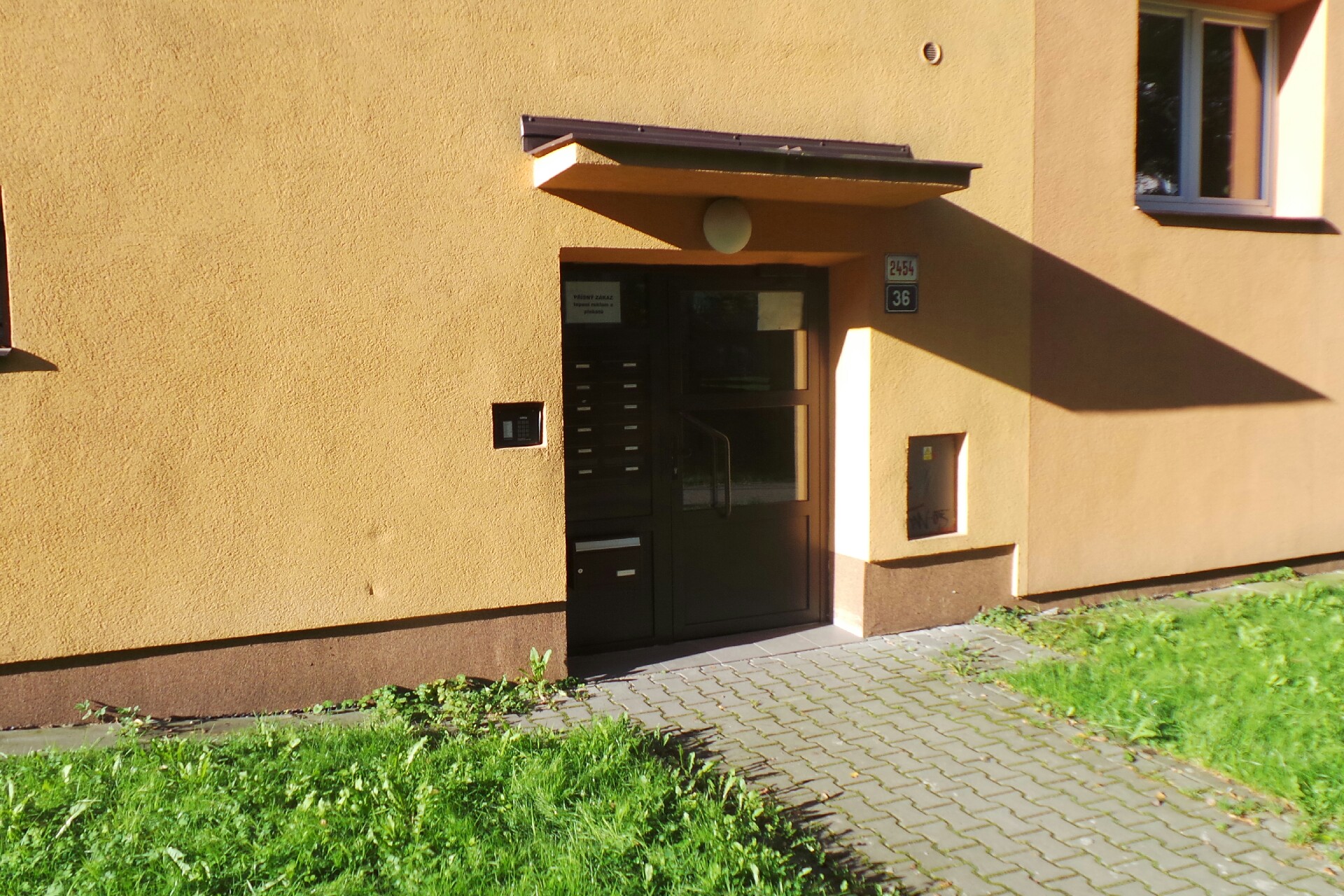 Monika Tůmová - PĚSTÍRNA FRONTOSA