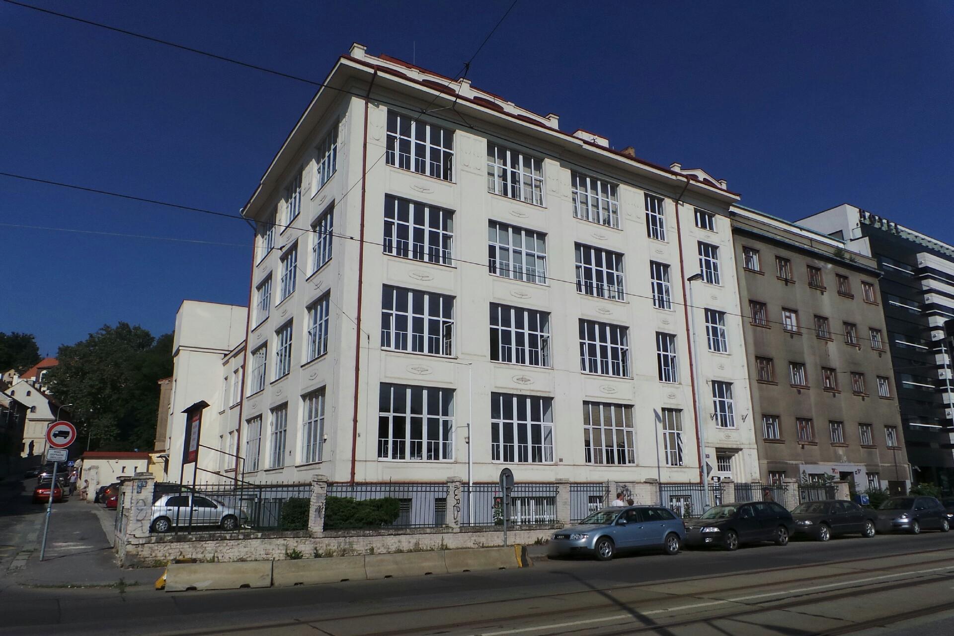 DIPRA, výrobní družstvo