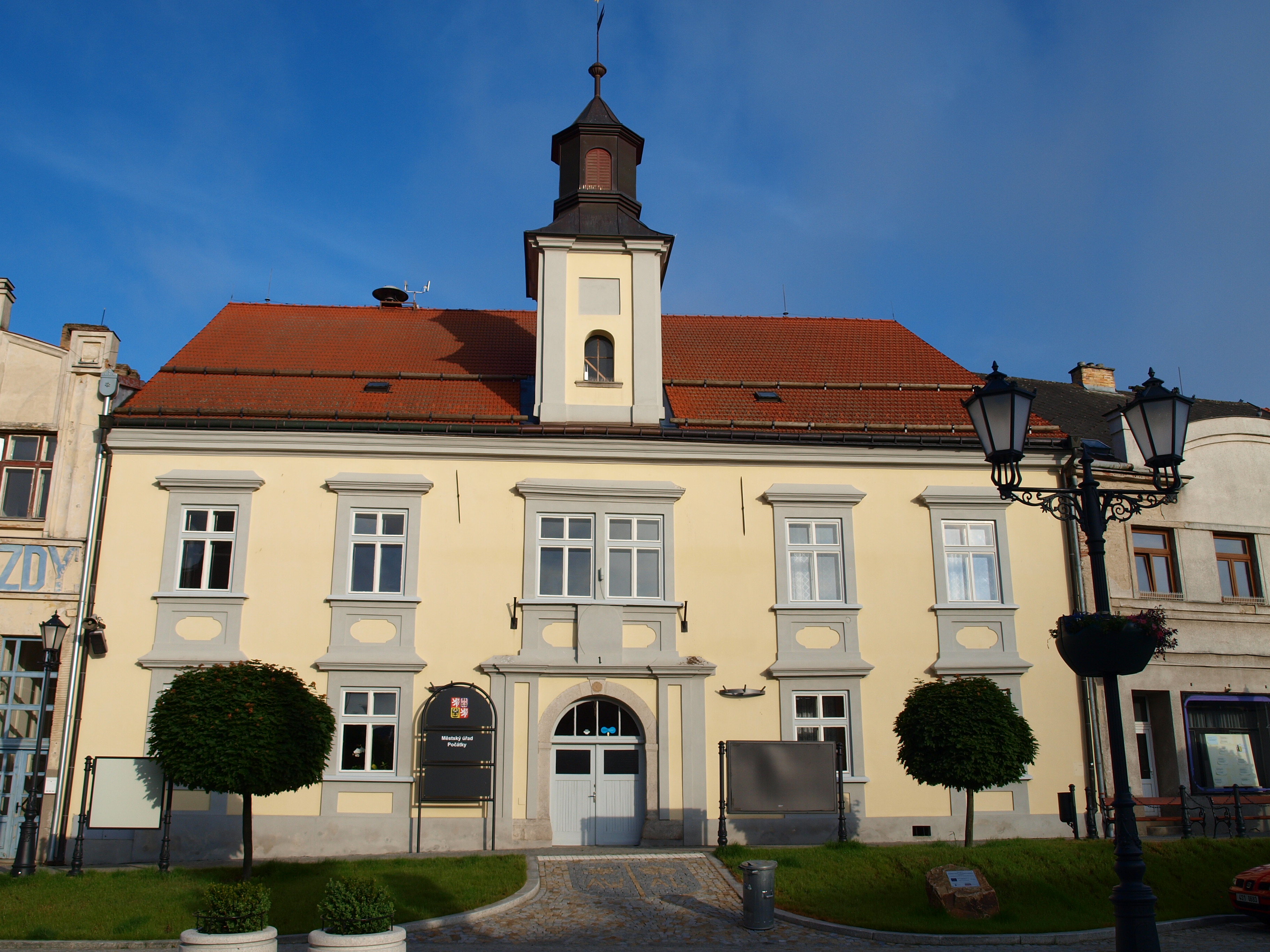 Městský úřad Počátky foto 2