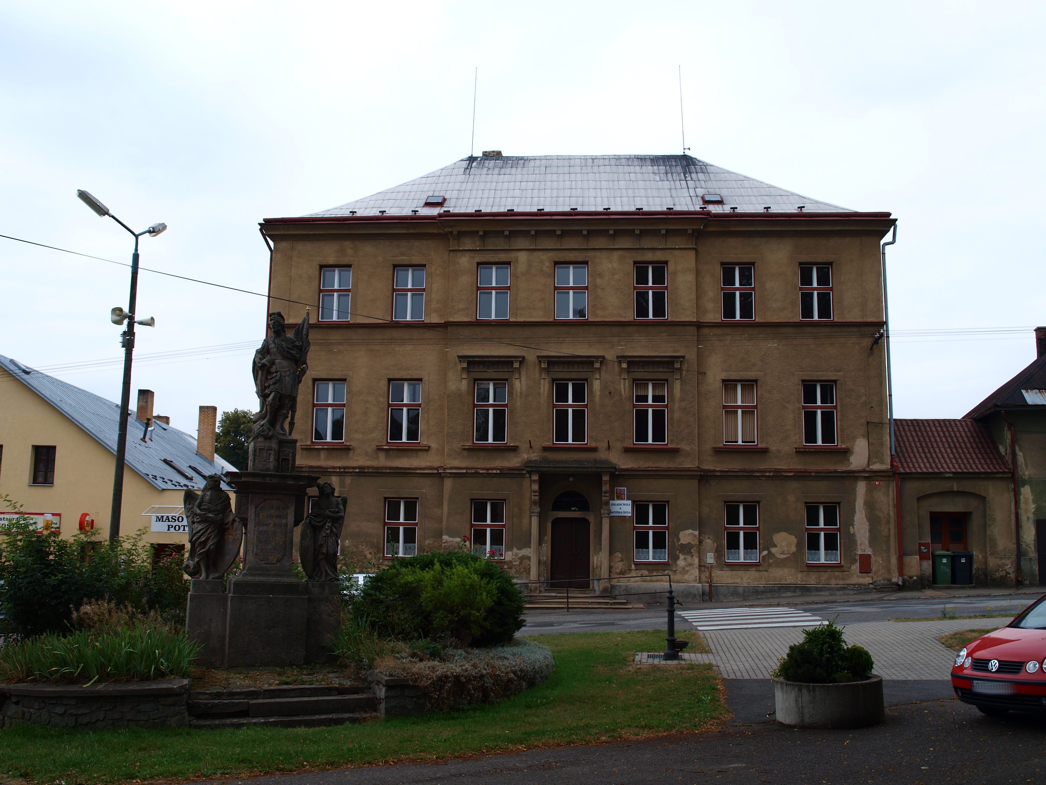 Základní škola a Mateřská škola Habry
