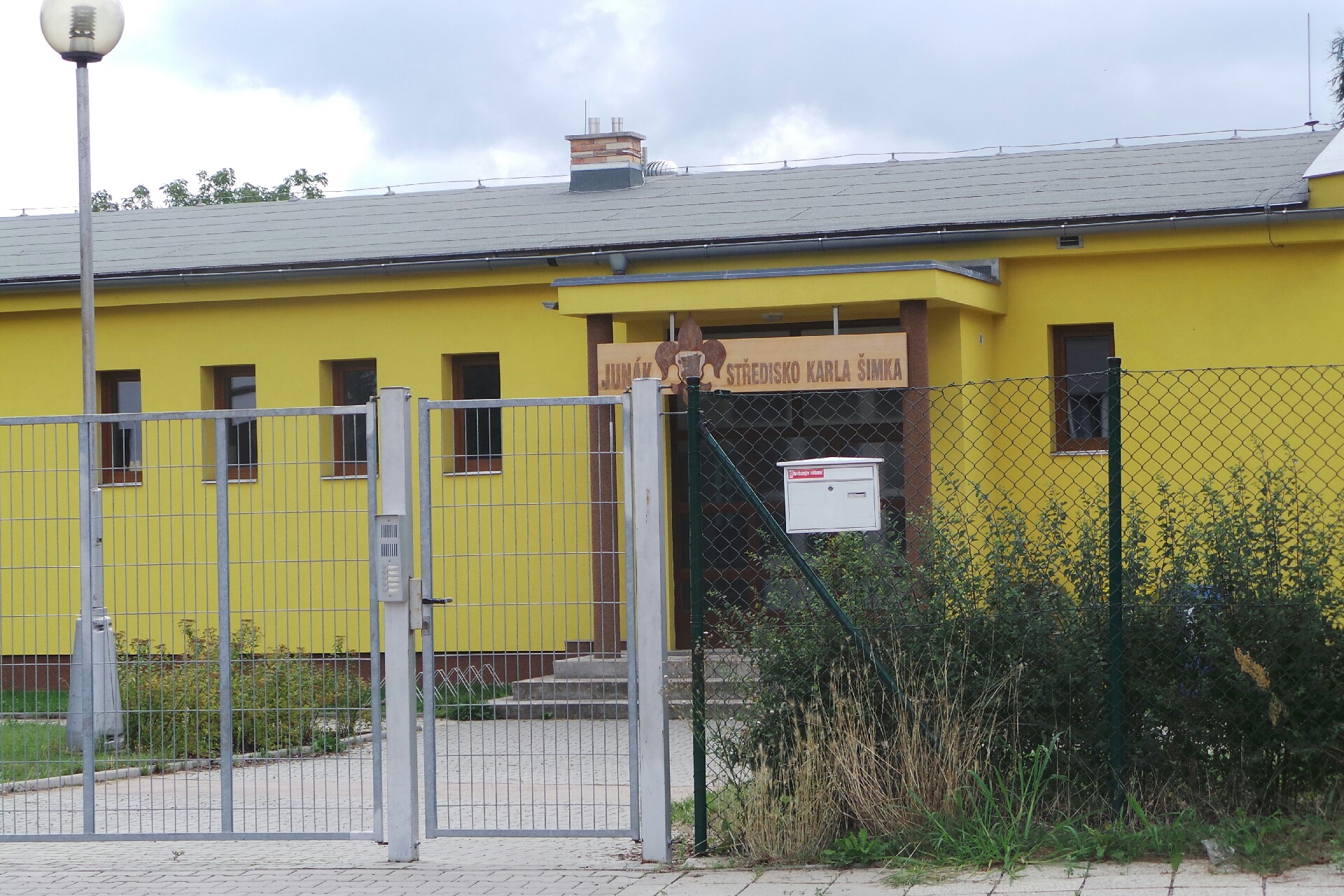 Junák - český skaut, středisko K. Šimka Hradec Králové - hlavní klubovna