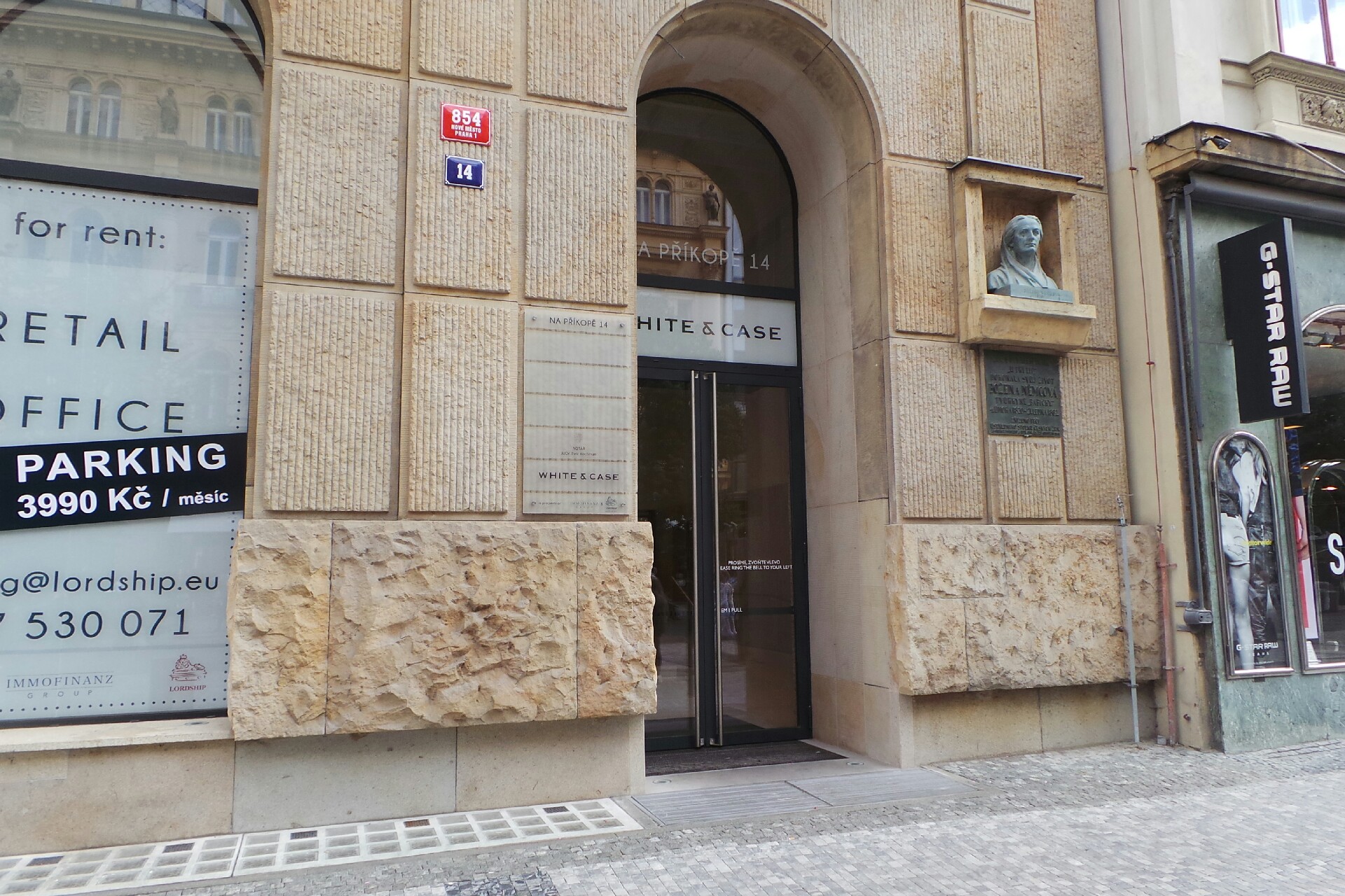 Mgr. Alena Naatz, Ph.D., LL.M., advokát