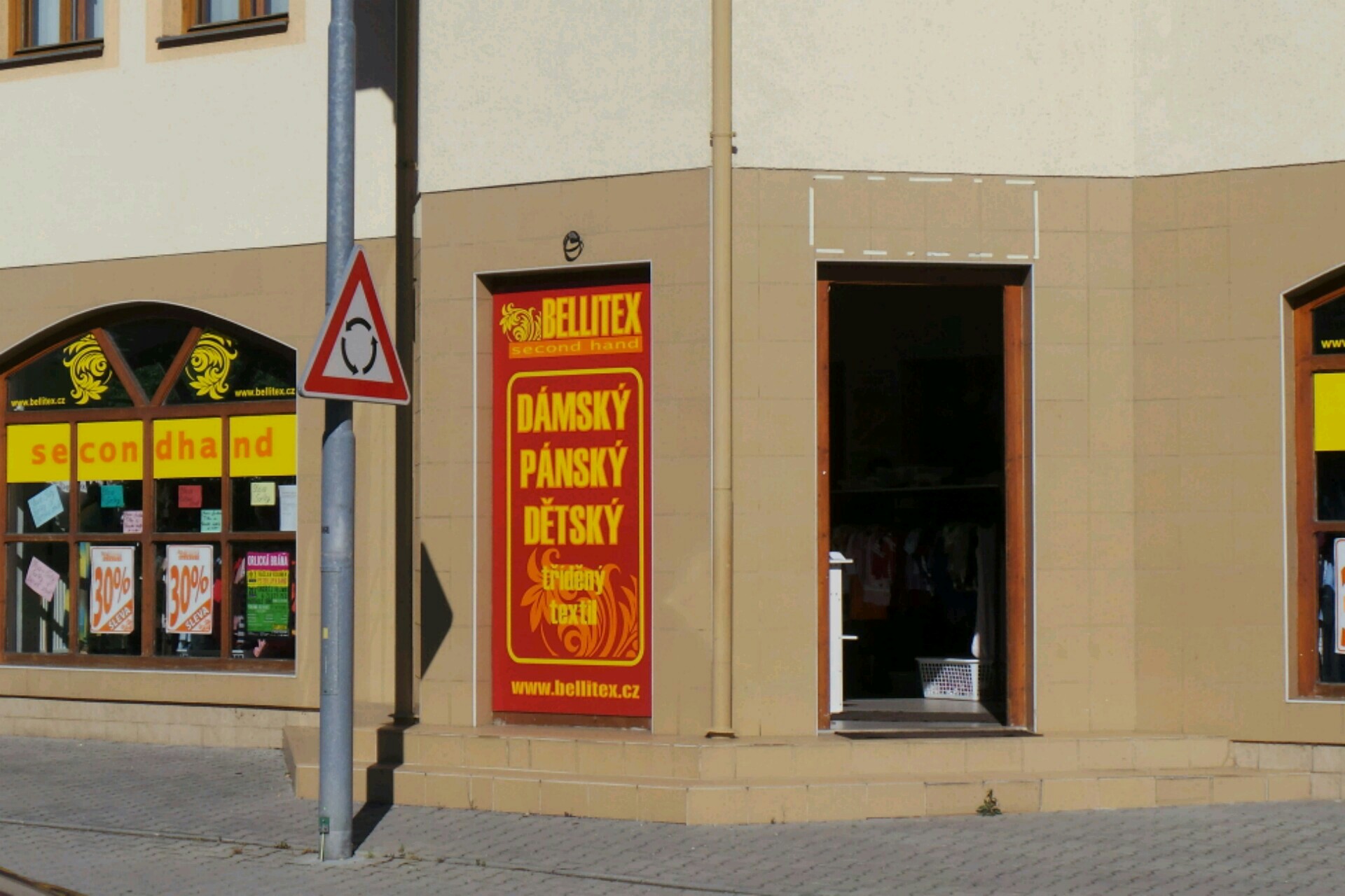 Second hand BELLITEX fashion