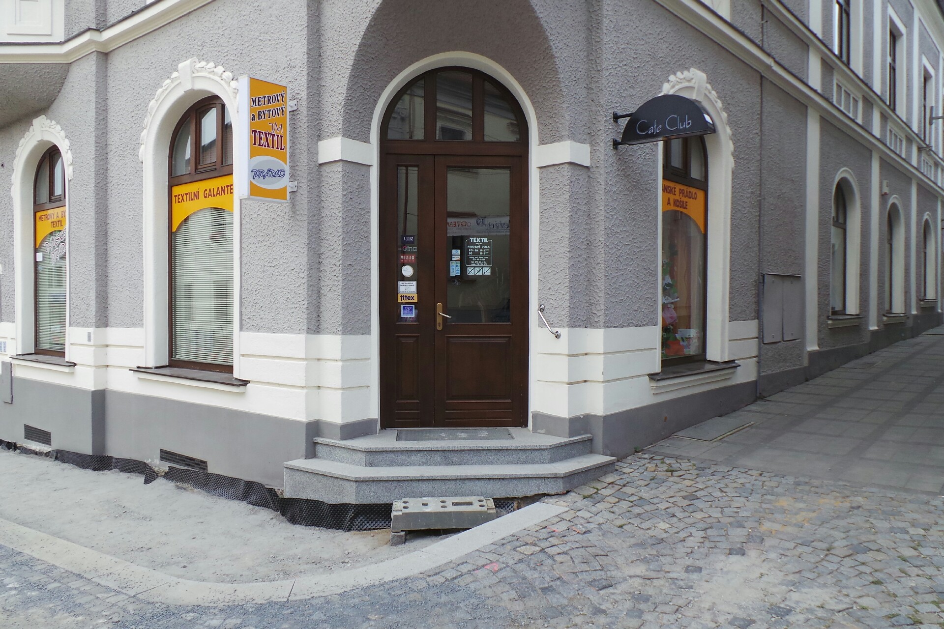 Opravy šicích strojů Masař