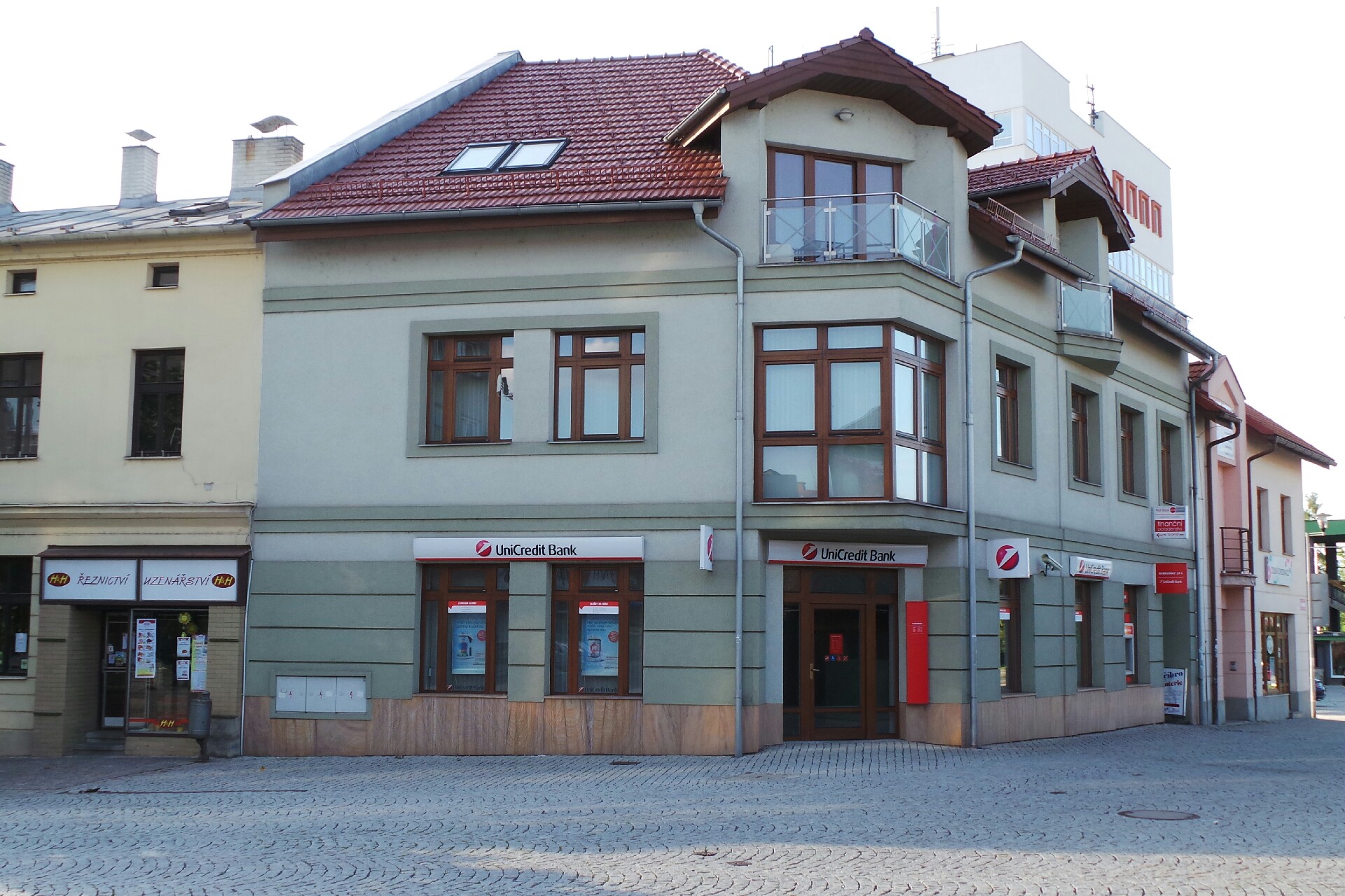 UniCredit Bank Czech Republic and Slovakia, a.s. foto 2