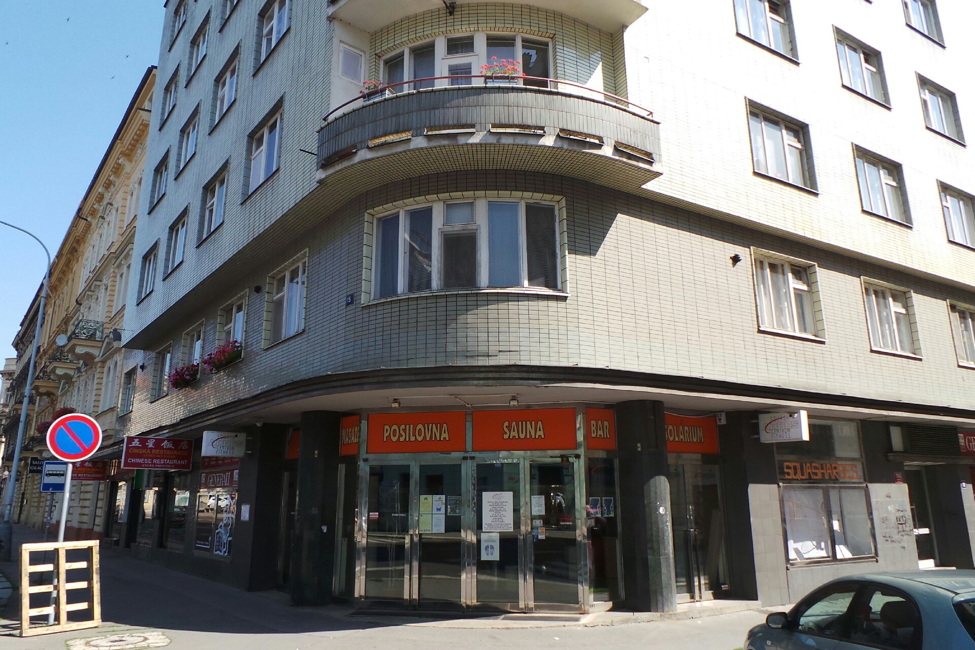 ARBES - squash a fitness centrum