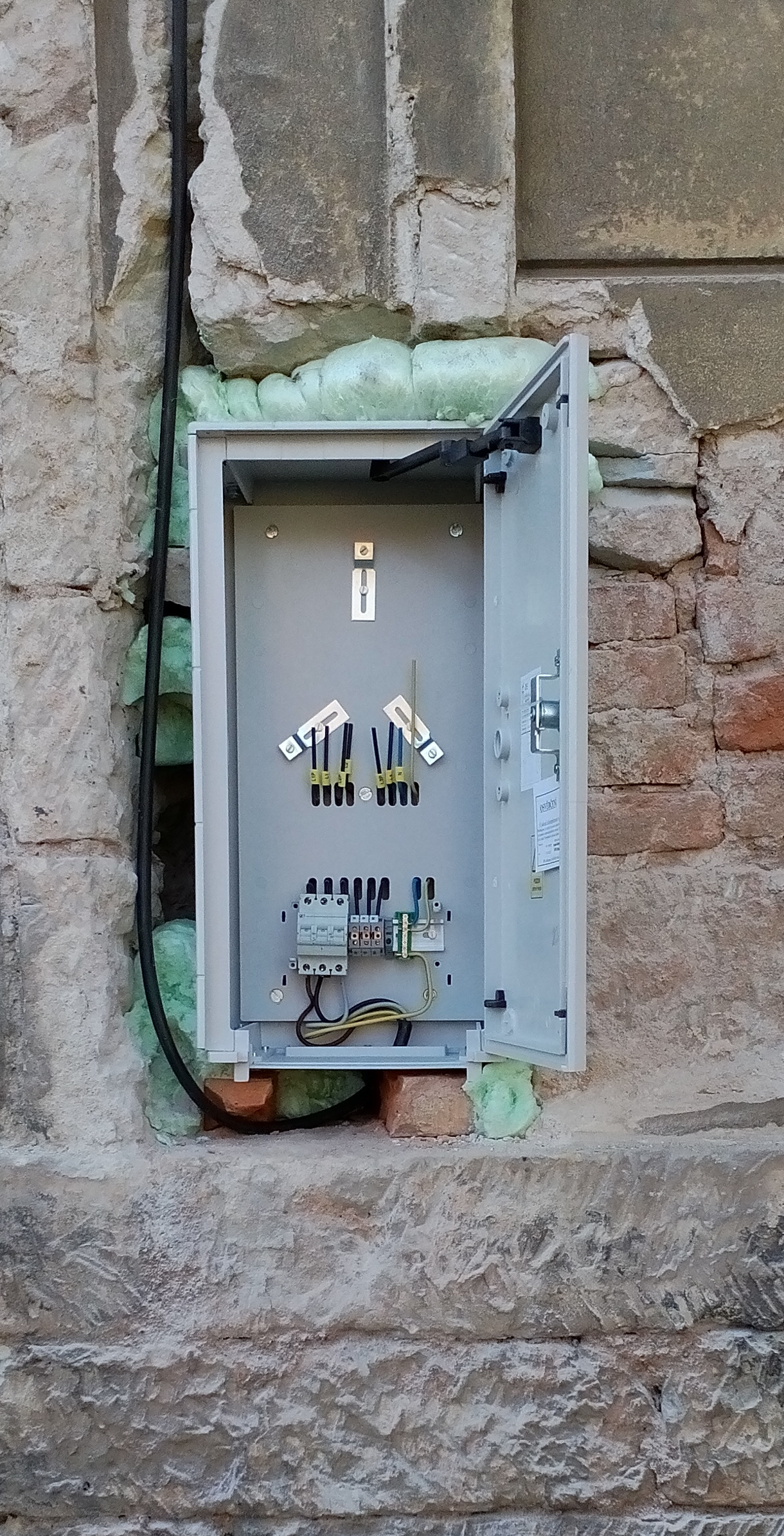 Jan Čermák - elektroinstalace a elektromontáže foto 4