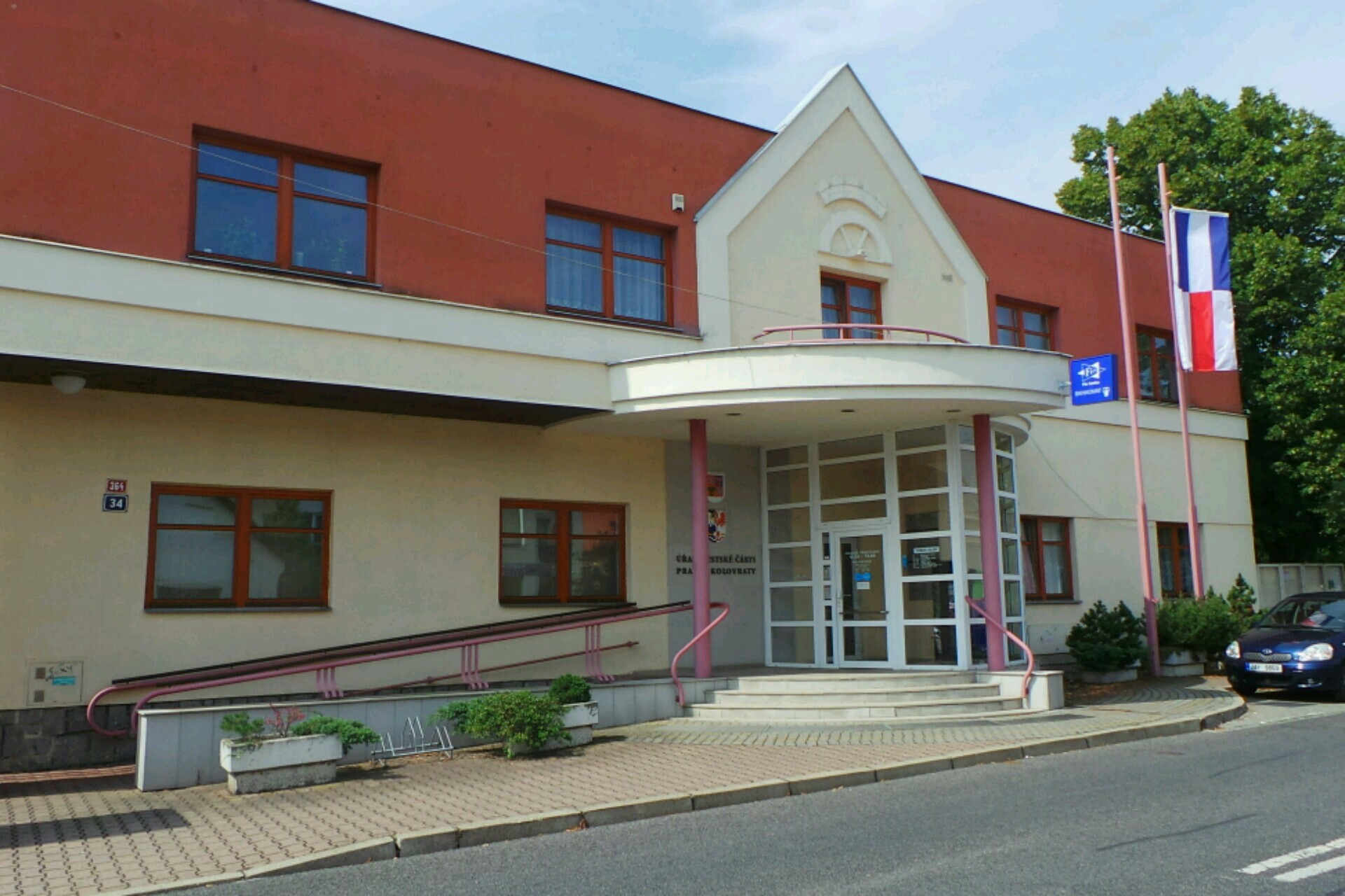 ÚMČ Praha - Kolovraty - Odbor správa majetku