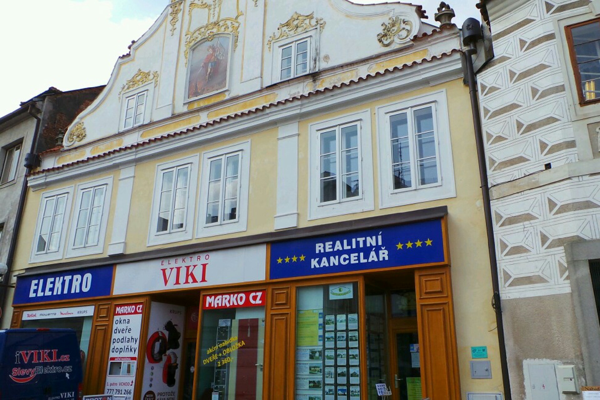 1. Českomoravská obchodní a realitní kancelář