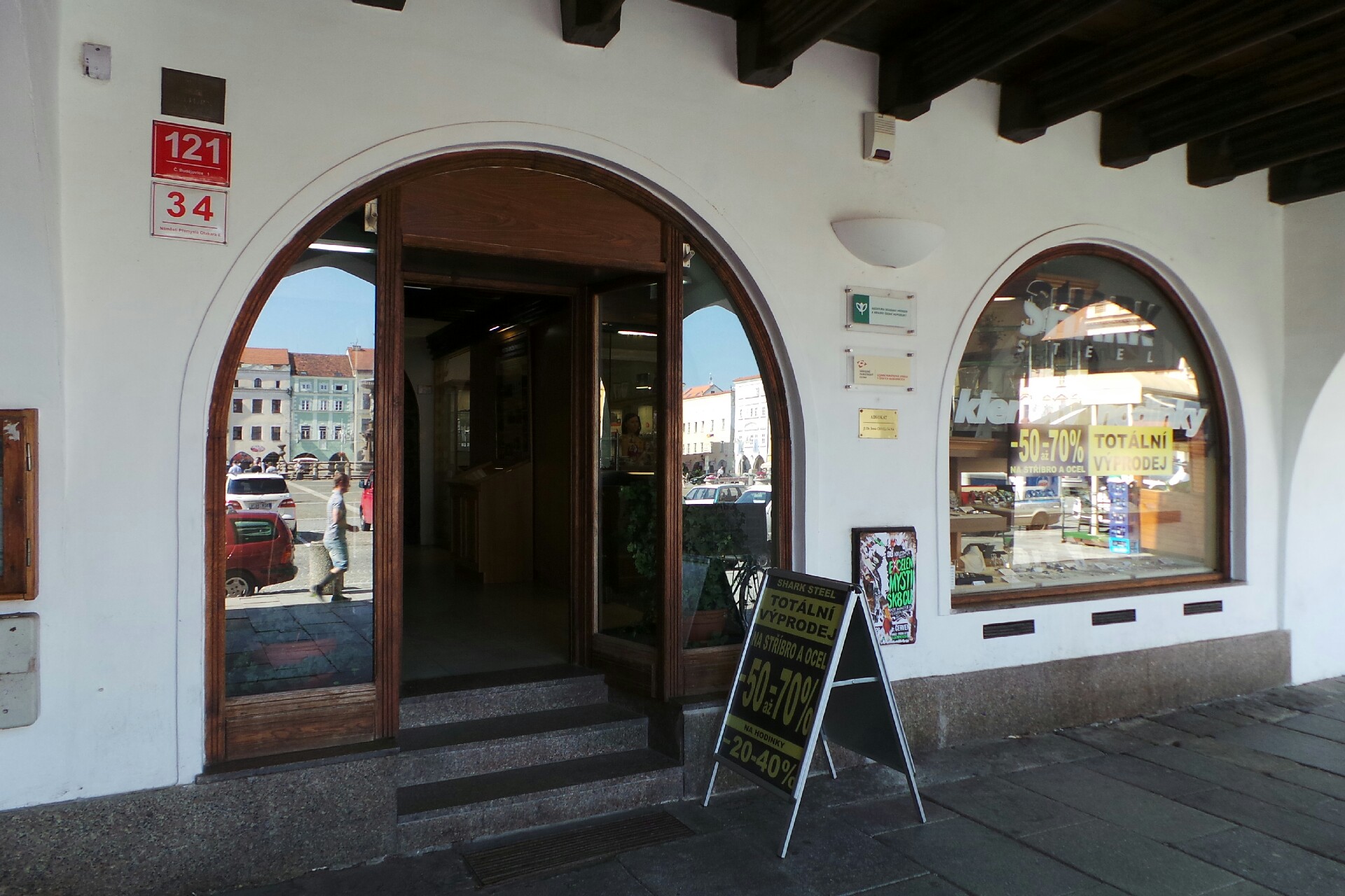 JUDr. Irena Chmelíková, advokátka