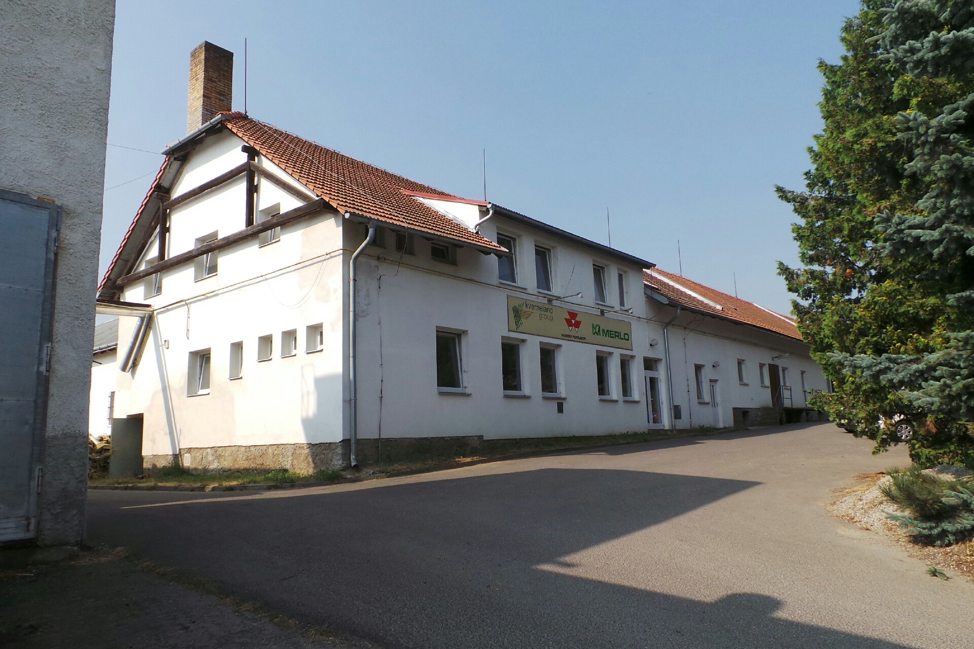 Prodej a servis zemědělské techniky - AGRO - Měřín, a.s.